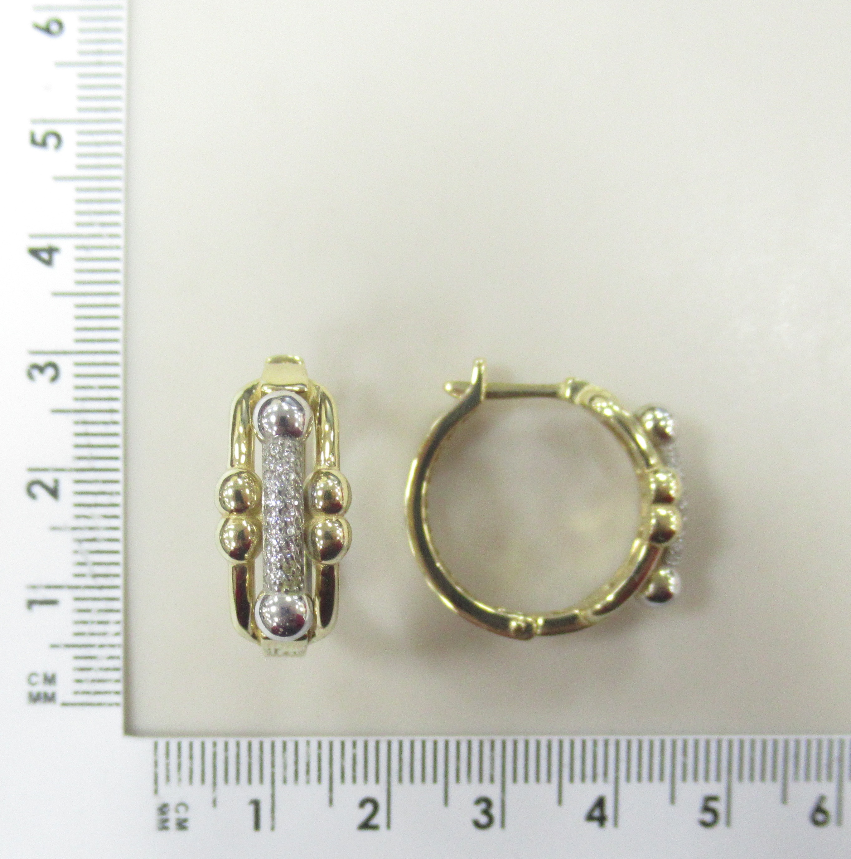 10513-000082 Серьги (Au 585)
